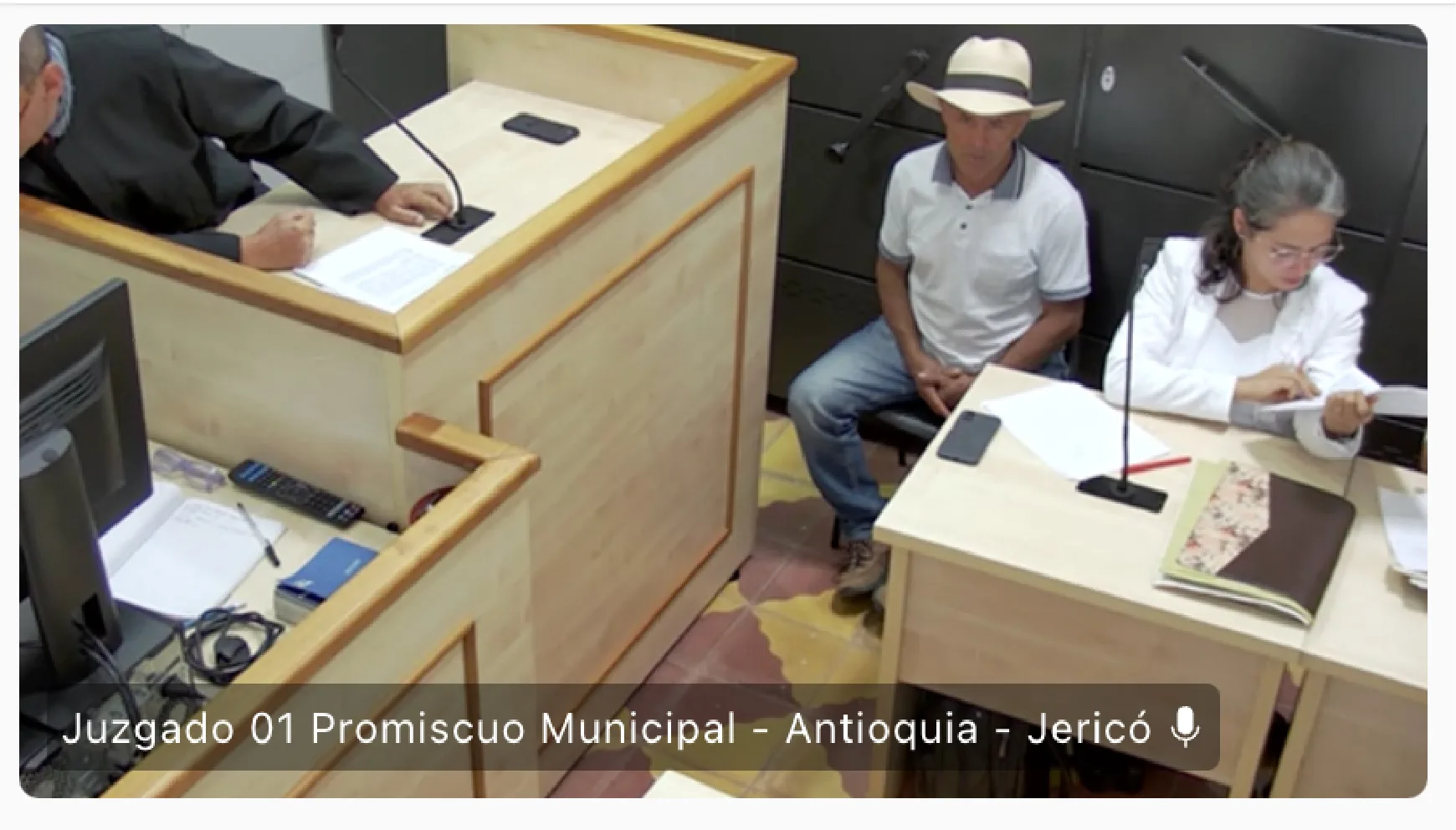 José Luis Bermúdez en el juzgado de Jericó durante una de las primeras audiencias del caso de los 11 de Jericó, en abril de 2025. Pantallazo tomado de la transmisión virtual de la audiencia. 